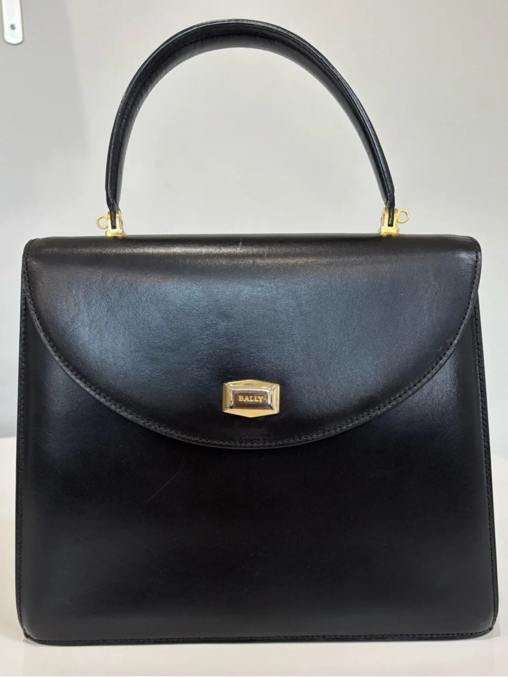 Bally Vintage Black Leather Top Handle Bag Gold Hardware Structured Crossbody - Picture 1 of 10
